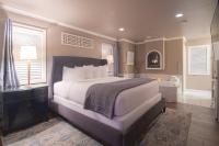Serenity Couples Spa Suite with Balcony