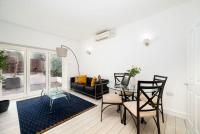 B&B Kingston upon Thames - 2BR 2Baths ground floor garden apartment - Bed and Breakfast Kingston upon Thames