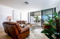 B&B Durban - Stylish Penthouse Beacon Rock 321 with Inverter - Bed and Breakfast Durban