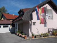 Panorama Apartman - Bed and Breakfast