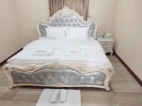 close - B&B