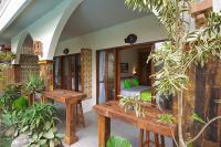 B&B Munggu - Rumah Bali Hijau - Bed and Breakfast Munggu