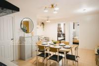 2 BR Unit in the heart of Iloilo Self Check-in - Chambres d’hôtes