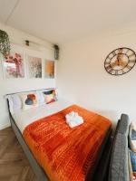 Private Room in Modern Shared Apartment, Each with Kitchenette, Central Birmingham R2 - Chambres d’hôtes Birmingham