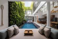 Villa Talisman - Luxury Rooftop Canggu Villa Only 5 mins to Beach - Bed and Breakfast Canggu