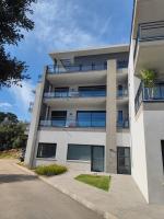 Bel appartement spacieux à Porto-Vecchio, 10min à pieds du centre ville - B&B