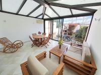 L'échappée authentique- Maison centre-ville- véranda climatisée-jardin - Chambres d’hôtes Plaisance-du-Touch