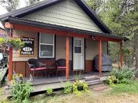 B&B West Yellowstone - Forest View Cabin - Bed and Breakfast West Yellowstone