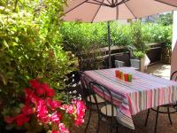 Bel appartement 2 chambres mer 400m clim - B&B