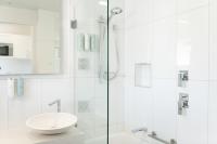 Studio Spa Shower & Bath Aparment