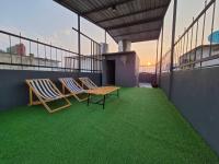 Bangkok vibe, City House, 7 mins to BTS, City center, Private room in Sathon, Private bathroom, Bangkok, Thailand - Chambres d'hôtes Bangkok