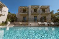 Suite with Pool View