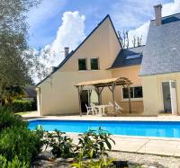 Villa Luxe Arnage aux portes du Circuit Piscine Chauffée - Chambres d’hôtes Arnage