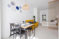 FLORIT FLATS - Ceramic Home - 4 Guest - AC WiFi - Near Sorolla Train Station - Ferienwohnung Valencia