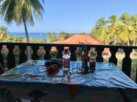 CASE COCO a SAINTE ANNE avec wifi vue mer - B&B Sainte-Anne