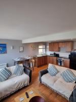 B&B Ryde - NEW With Free Offstreet Parking The Lookout at Ryde Esplanade - Bed and Breakfast Ryde