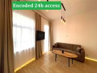 B&B Kaunas - Picturesque Old Town Apartment with Charming Balcony - Bed and Breakfast Kaunas