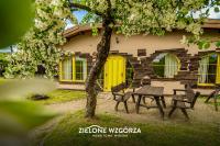 B&B Przywidz - Zielone Wzgórza - Hobbitowe Domki na Kaszubach - Bed and Breakfast Przywidz