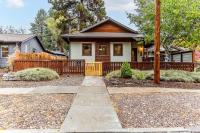 Walk to Everything Bikes AC Dog Friendly - B&B