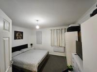 Lovely Fully Furnished One Bed Flat To Let - Ferienwohnung Enfield Lock