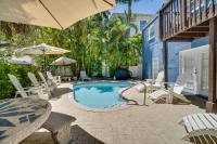 B&B Bradenton Beach - Minutes to the White Sandy Beaches Villas By The Sea Unit 4 - Bed and Breakfast Bradenton Beach