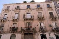 ETNA TIMEO central apartment in baroque building - B&B