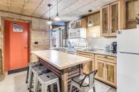 Casas Coastal Experience Cabin C - B&B