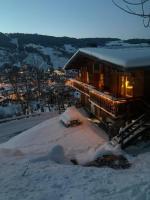 SOMPTUEUX CHALET BARON MEGEVE VUE.Jaccuzi.4 mn a pied au centre - Chambres d’hôtes