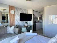 SkyeTide Collection - Monte Blu - B&B