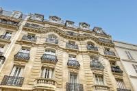 Perfect T2 at the foot of the Eiffel Tower-Paris 7 - Chambres d'hôtes Paris
