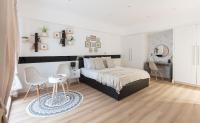 Spacious quiet 4bedrooms 6beds house with private garage 3min walk to Paddington Station - Chambres d'hôtes Londres
