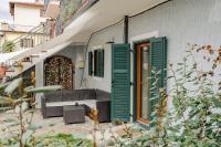 Casa Anastasia with private patio by GardaDoma - B&B