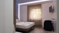 Deluxe Room (2 Adults + 1 Child)