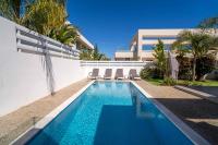 Phaedrus Living: Luxury Seaview Villa Panorama - Chambres d’hôtes