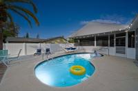 B&B Largo - Lux Sunny Family Paradise with Heated Pool and King Bed - Bed and Breakfast Largo