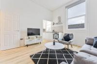 Stylish 2 Bedroom Apartment in Central Cheltenham - Ferienwohnung