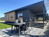 B&B Scherpenisse - Holiday Home Dijkzicht by Interhome - Bed and Breakfast Scherpenisse