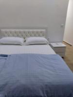 Spacious Apartment Near the Beach - B&B