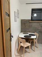 APARTAMENT PRZY BLONIACH 2 - Ferienwohnung Stettin