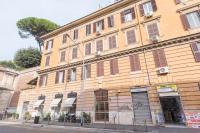 San Peter's - Cosy Renovated Penthouse - Chambres d’hôtes Rome