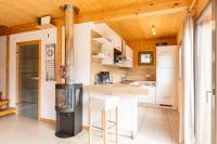 Premium Chalet 12 with sauna & whirlpool