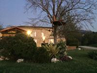 Agréable bastide provençale avec piscine - Bed and Breakfast