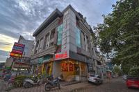 B&B Kolhāpur - Hotel City Crown, Kolhapur 200 Mts from Bus Stand - Bed and Breakfast Kolhāpur