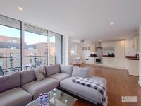 B&B Beckton - Serviced Two Bed Apartment London Docklands - Bed and Breakfast Beckton