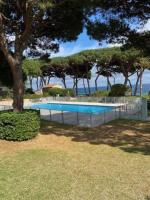 Appartement vue mer, accès privé plage, piscine - Bed and Breakfast Sainte-Maxime