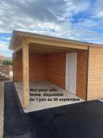 Chambre dans logement partagé chez l habitant de 1 à 3 chambres - CLIM - piscine - EV Borne 22 kw - Chambres d'hôtes Grièges