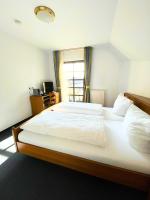 Doppelzimmer mit Balkon