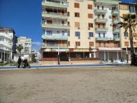 "On the beach" Glamour Sunrise Apartment - Bed and Breakfast Durrës