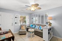 Steps to Beach Access | Updated Condo | Pool | Sleeps 4 - B&B St. Pete Beach