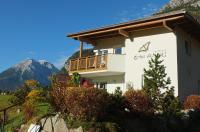 Apartment with Mountain View